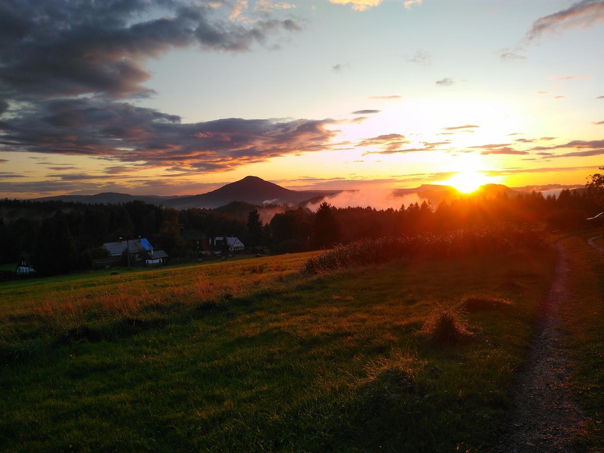 Готель Kraeuterbaude Saupsdorf Екстер'єр фото